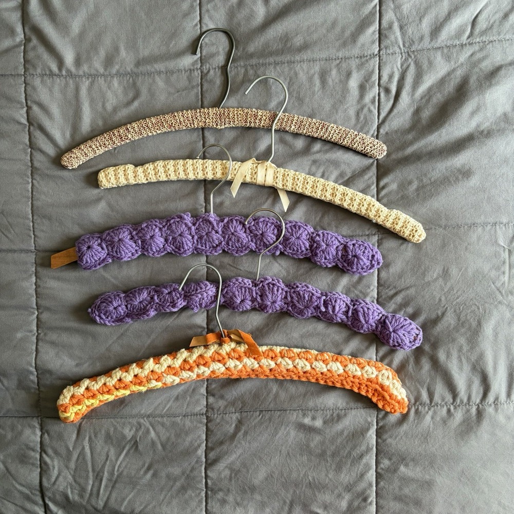 VTG Lot Of 5 Wooden Crochet Hangers 70s 60s Retro Cottagecore Country Grannycore